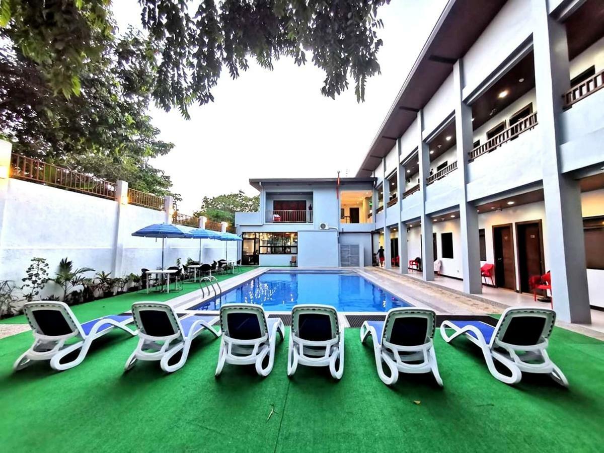 Charms Hotel Coron Zewnętrze zdjęcie