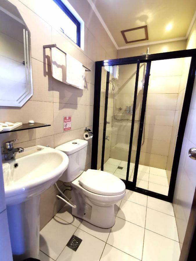 Charms Hotel Coron Zewnętrze zdjęcie